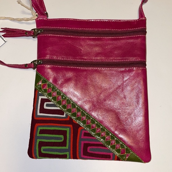 🆕 Handmade Fuchsia Leather Crossbody Bag from Colombia - Picture 4 of 6
